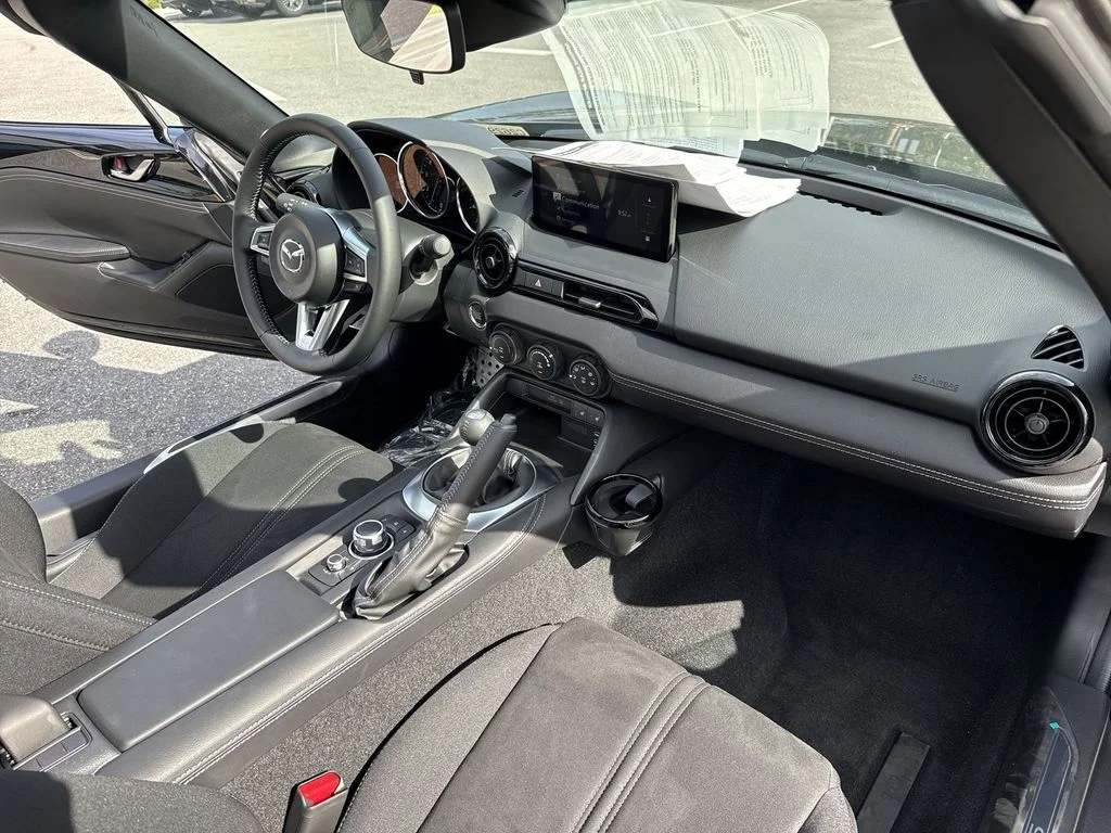 2026 Mazda MX-5 Miata Club - Photo 32