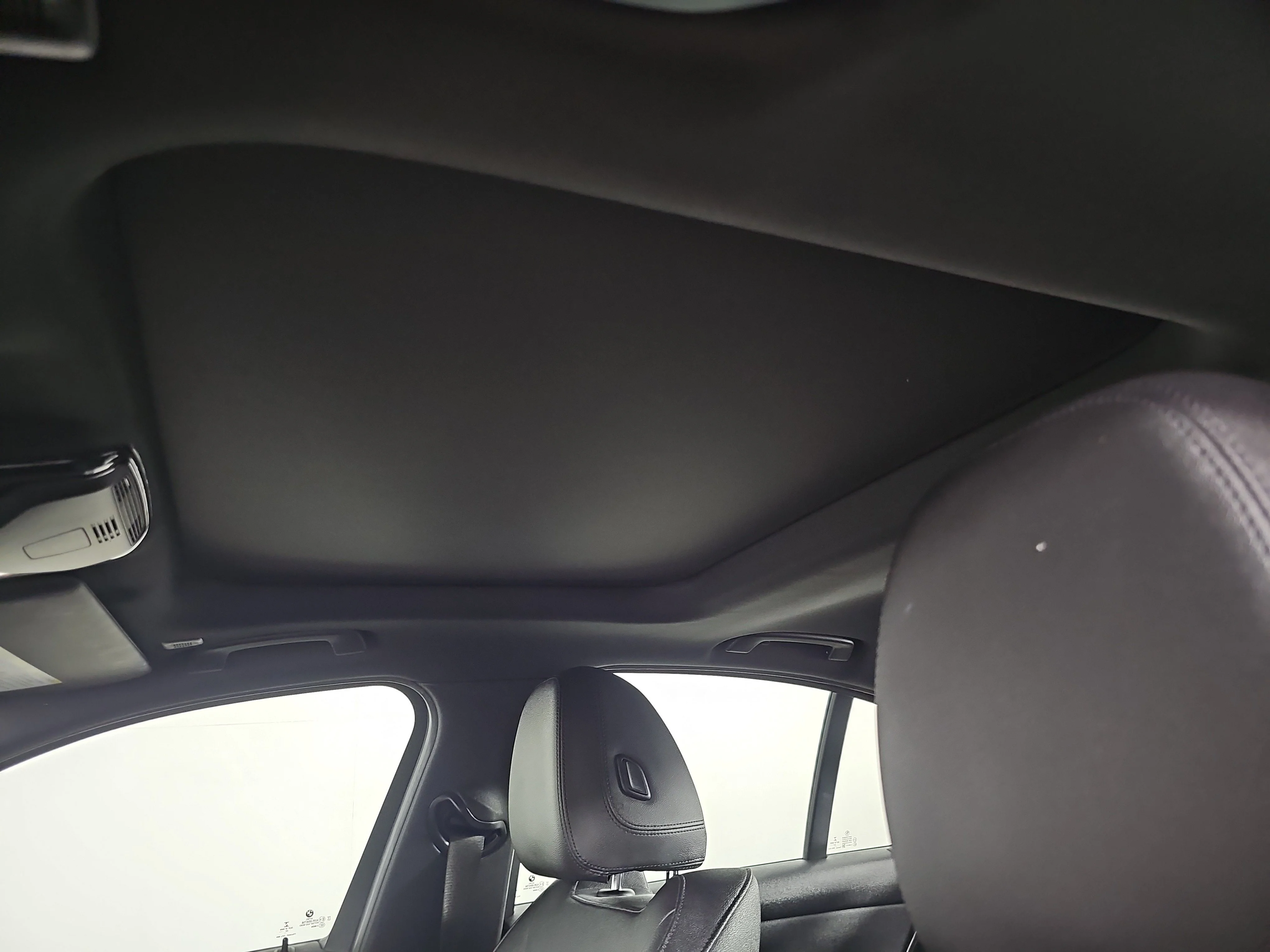 Used 2021 Alpine White BMW  image 16