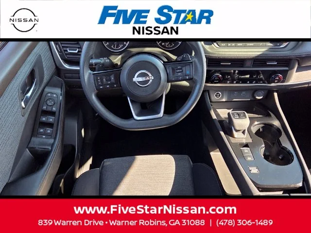 Used 2023 Gray Nissan SV image 7