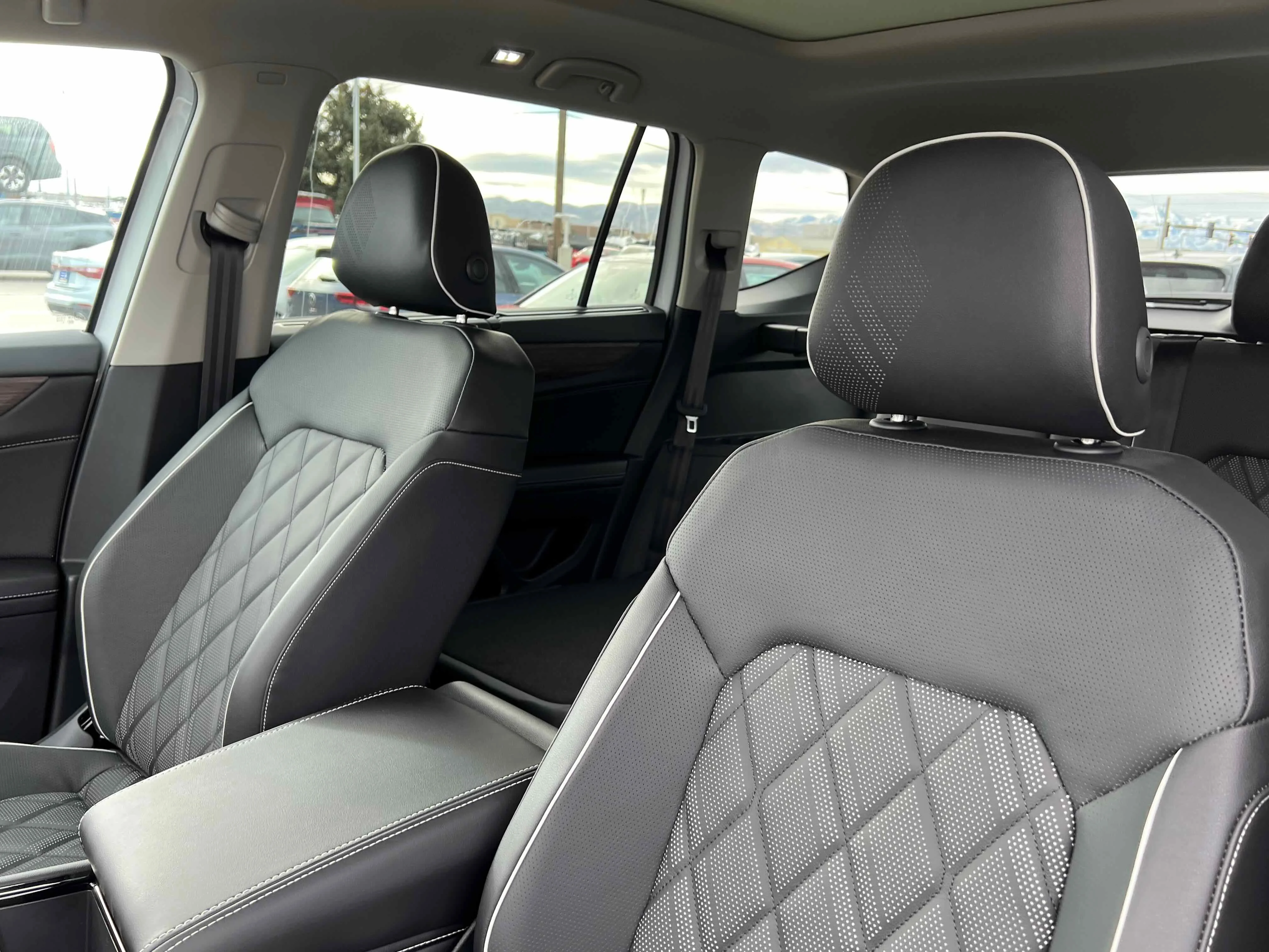 New 2026 Opal White Volkswagen 2.0T SEL Premium R-Line image 18
