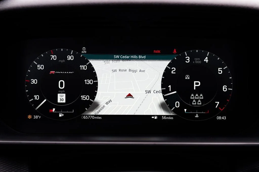Used 2021 Black Land Rover S R-Dynamic image 19