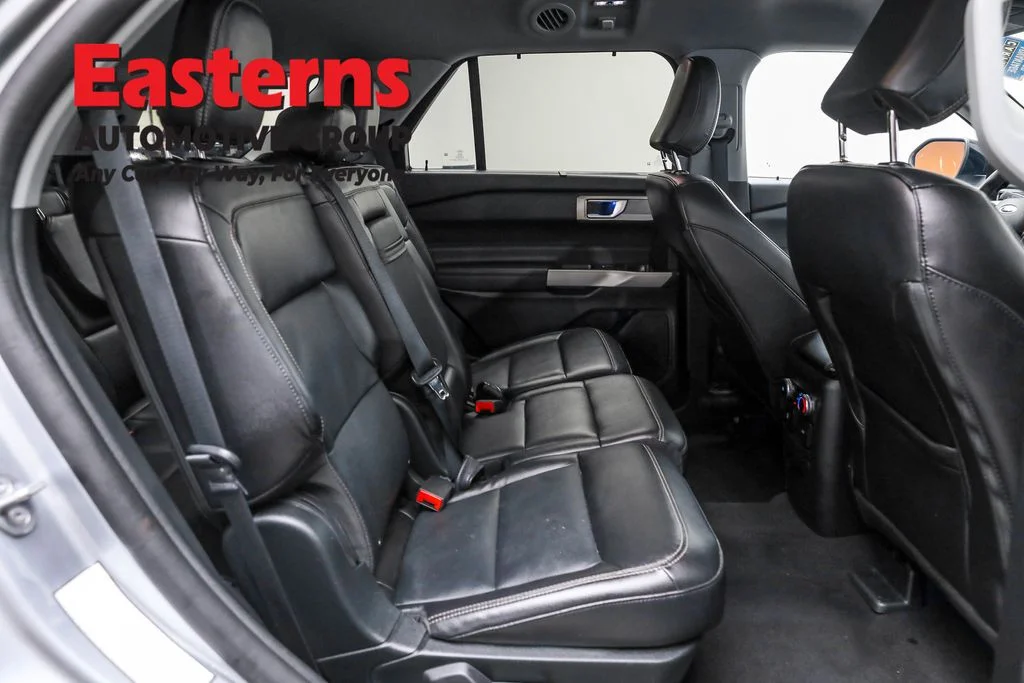 Used 2024 Silver Ford Limited image 23