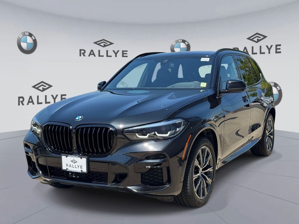 Certified Used 2023 Black Sapphire Metallic BMW xDrive40i image 3