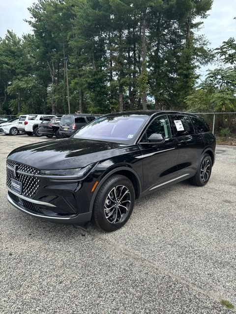 Used 2026 Black Lincoln Premiere image 1