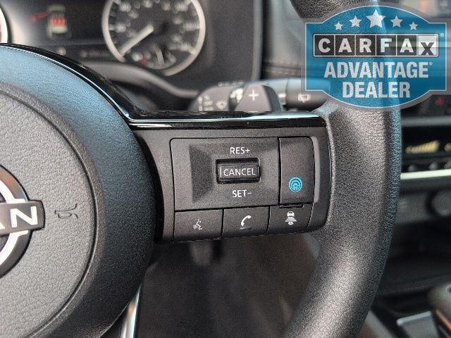 Used 2023  Nissan SV image 18