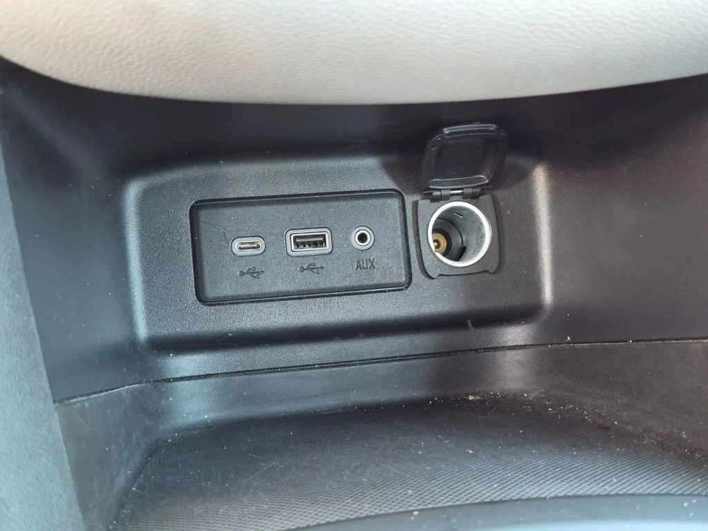 Used 2021 Silver Chevrolet LS image 32