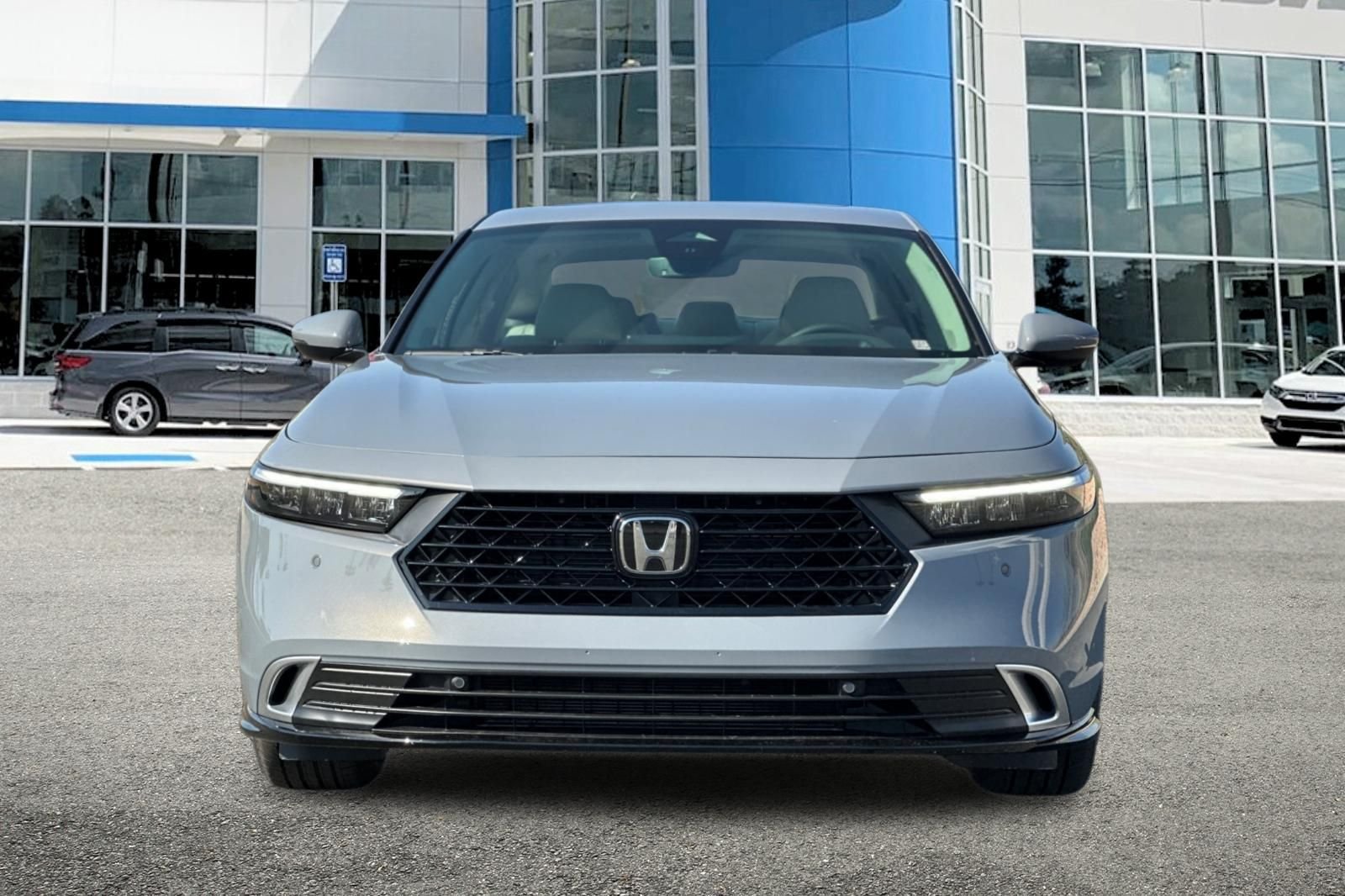 New 2026 Urban Gray Pearl Honda Touring image 9