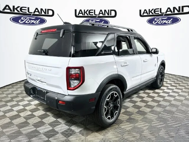 New 2026 White Ford Outer Banks image 3
