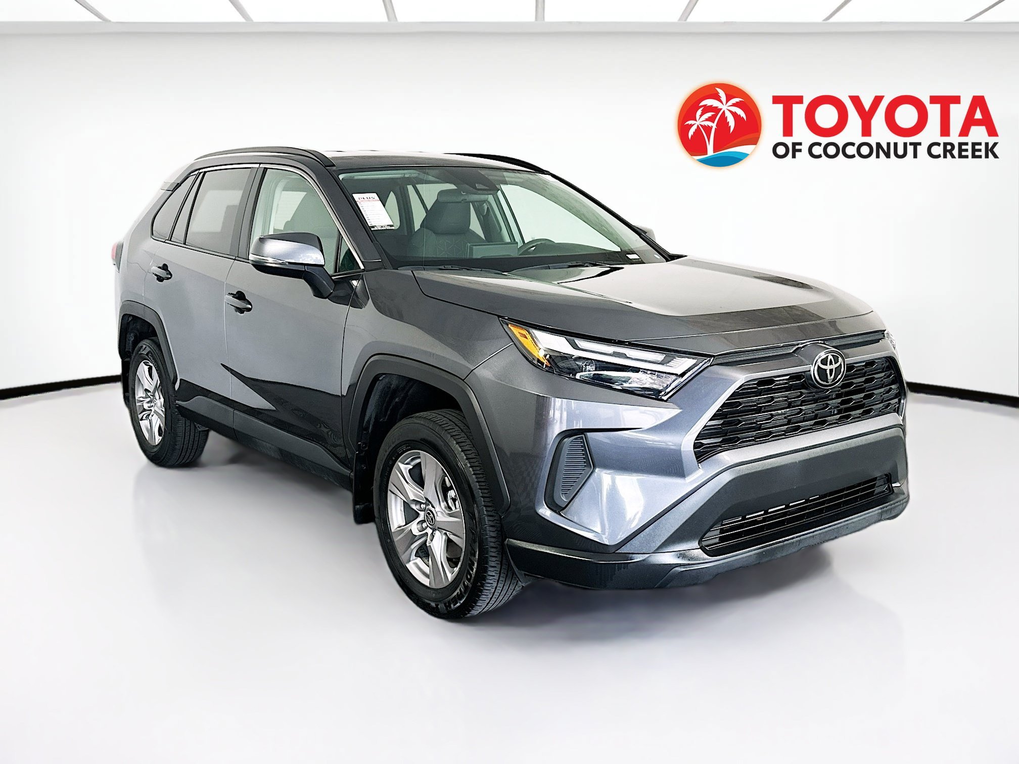 Used 2025 Magnetic Gray Metallic Toyota XLE image 1