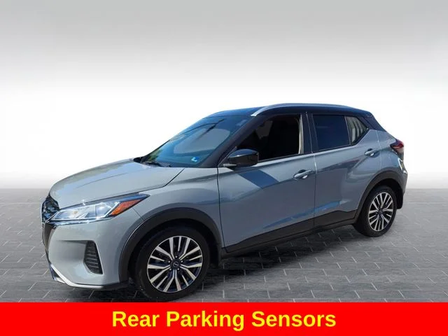 Used 2024 Gray Nissan SV image 4