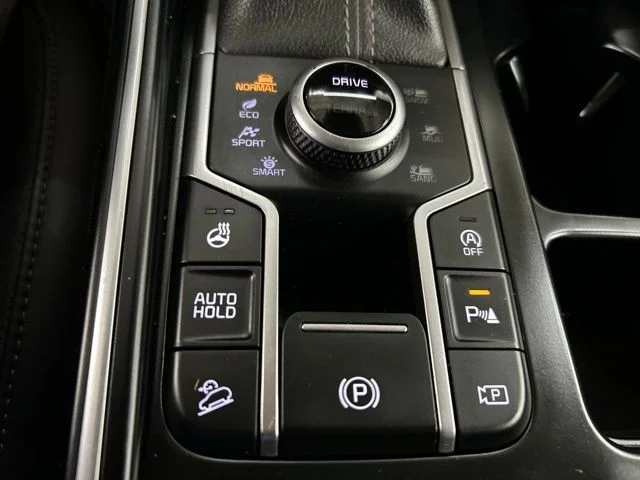 Used 2025  Kia EX image 19