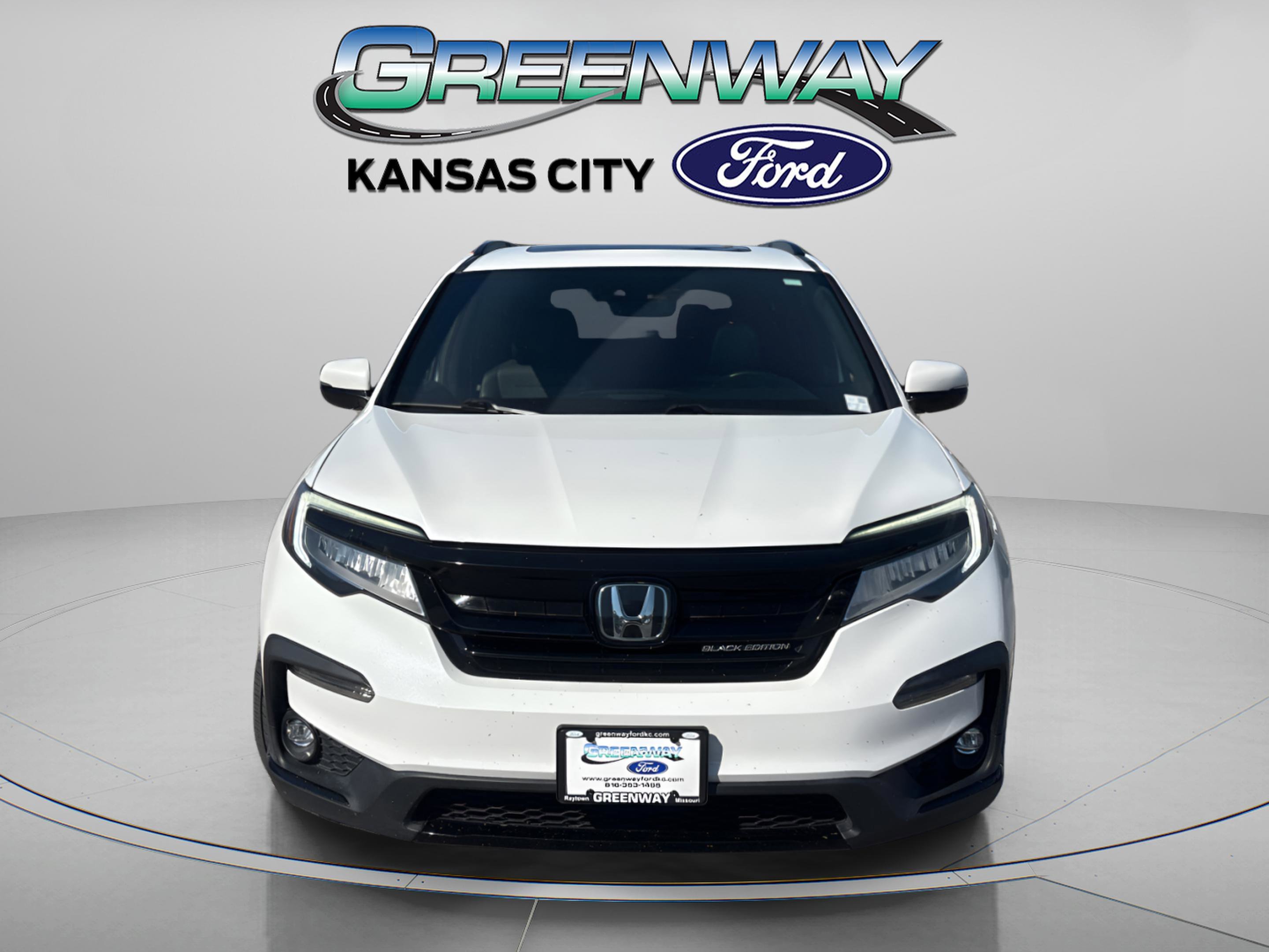 Used 2022 Honda Pilot Black Edition with VIN 5FNYF6H72NB001763 for sale in Kansas City