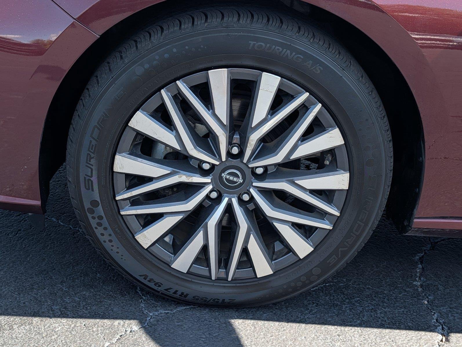 Used 2025 Garnet Pearl Metallic Nissan SV image 9