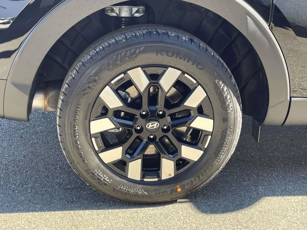 New 2026 Black Hyundai SEL image 7