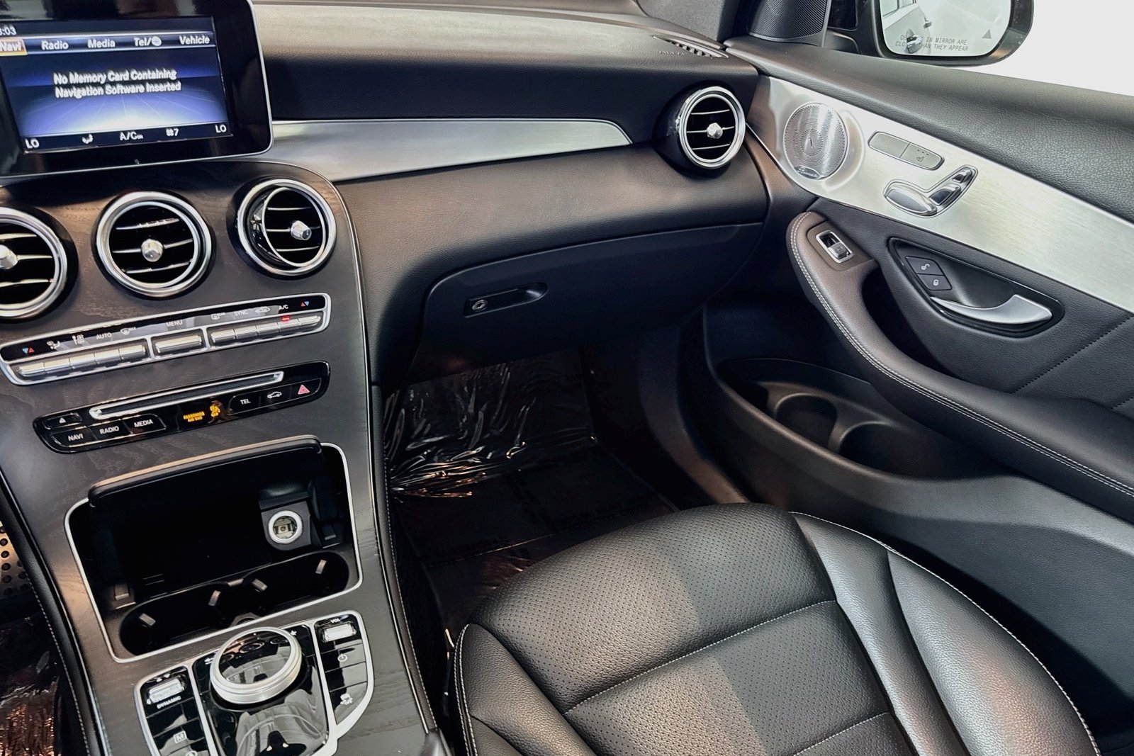 Used 2019 Black Mercedes-Benz GLC 300 image 22