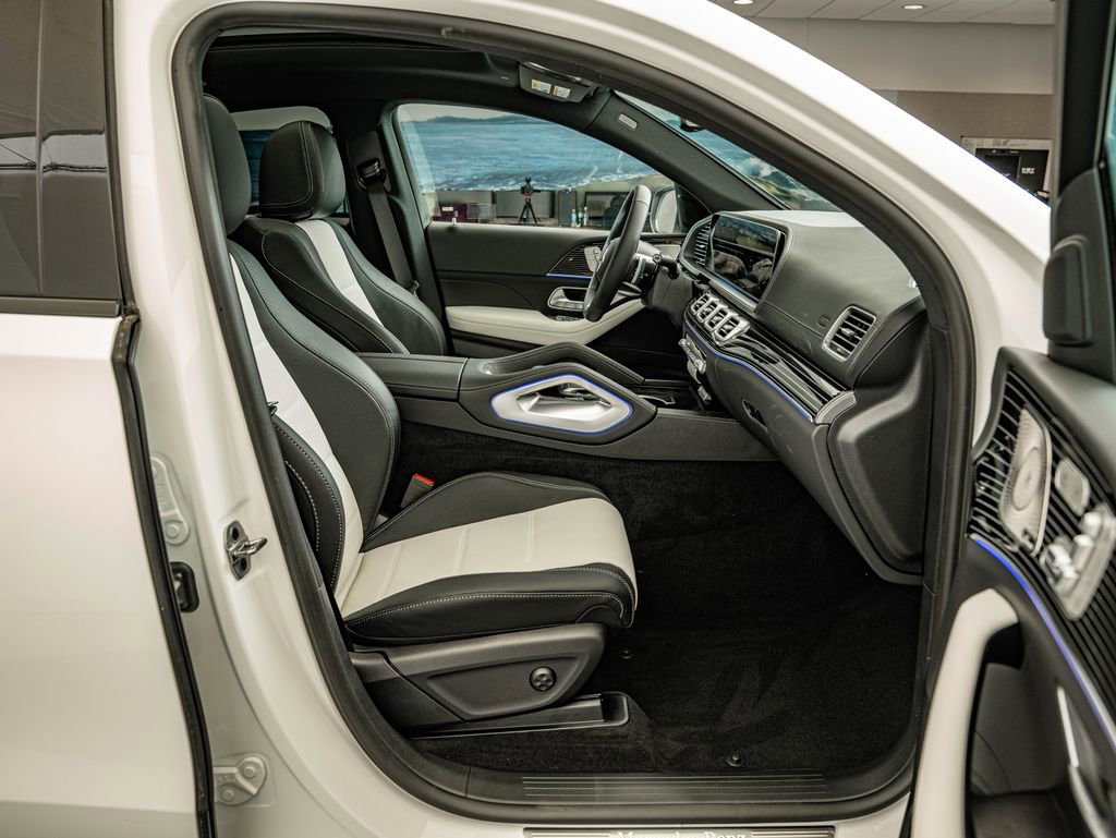 New 2026 Polar White Mercedes-Benz GLE 450 Coupe image 34
