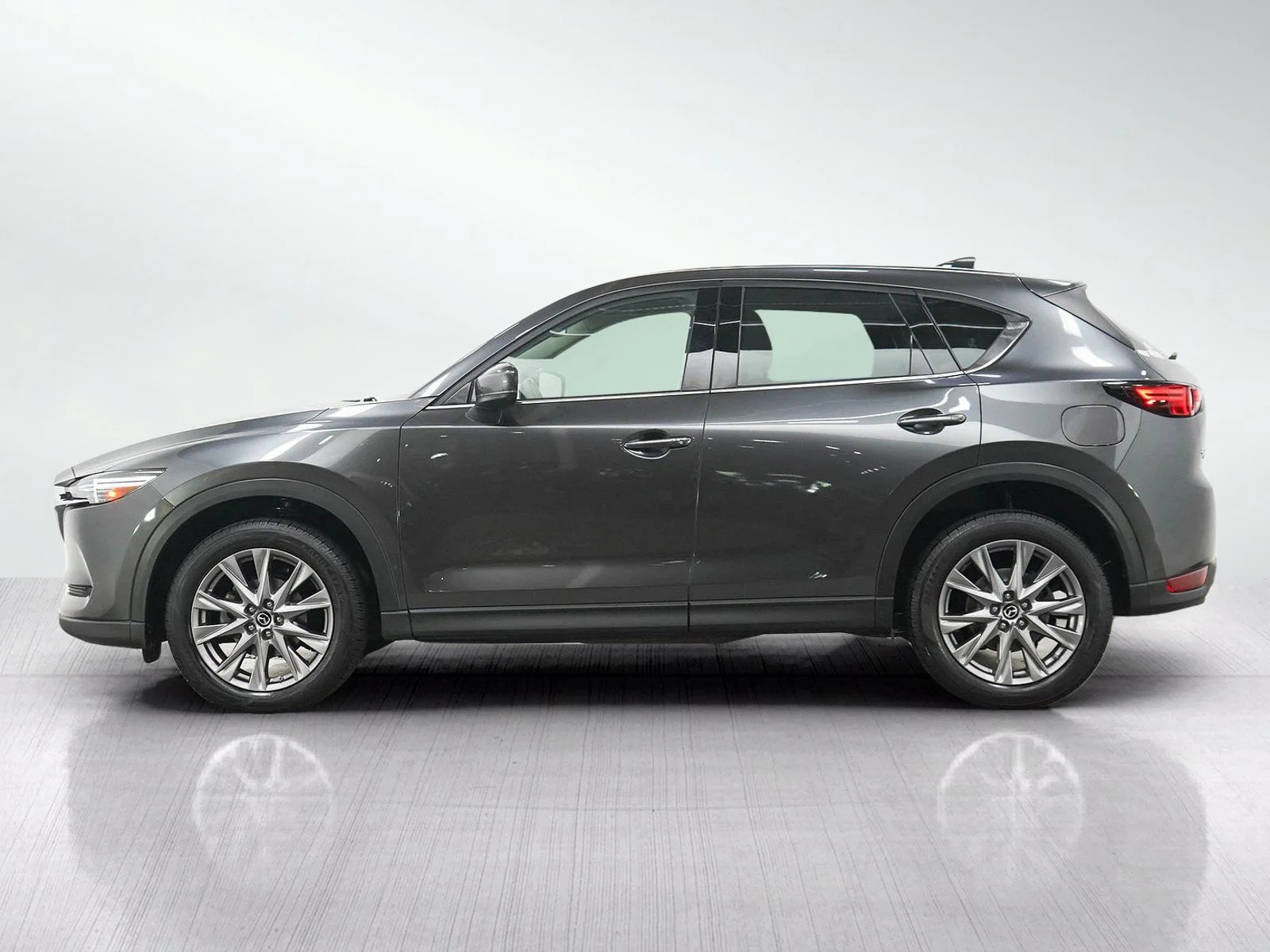 Used 2019 Mazda CX-5 Grand Touring with VIN JM3KFBDMXK0657480 for sale in White Bear Lake, Minnesota
