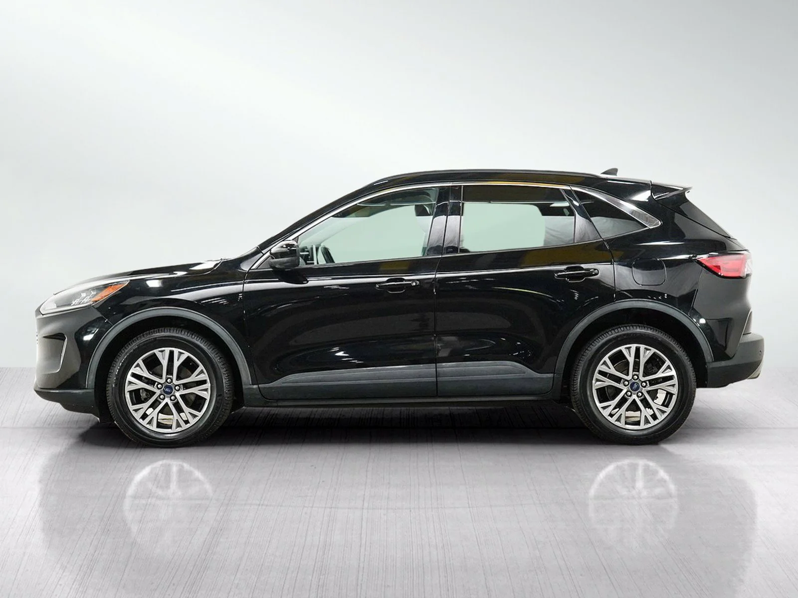 Used 2022 Ford Escape SEL with VIN 1FMCU9H96NUA78190 for sale in Burnsville, Minnesota