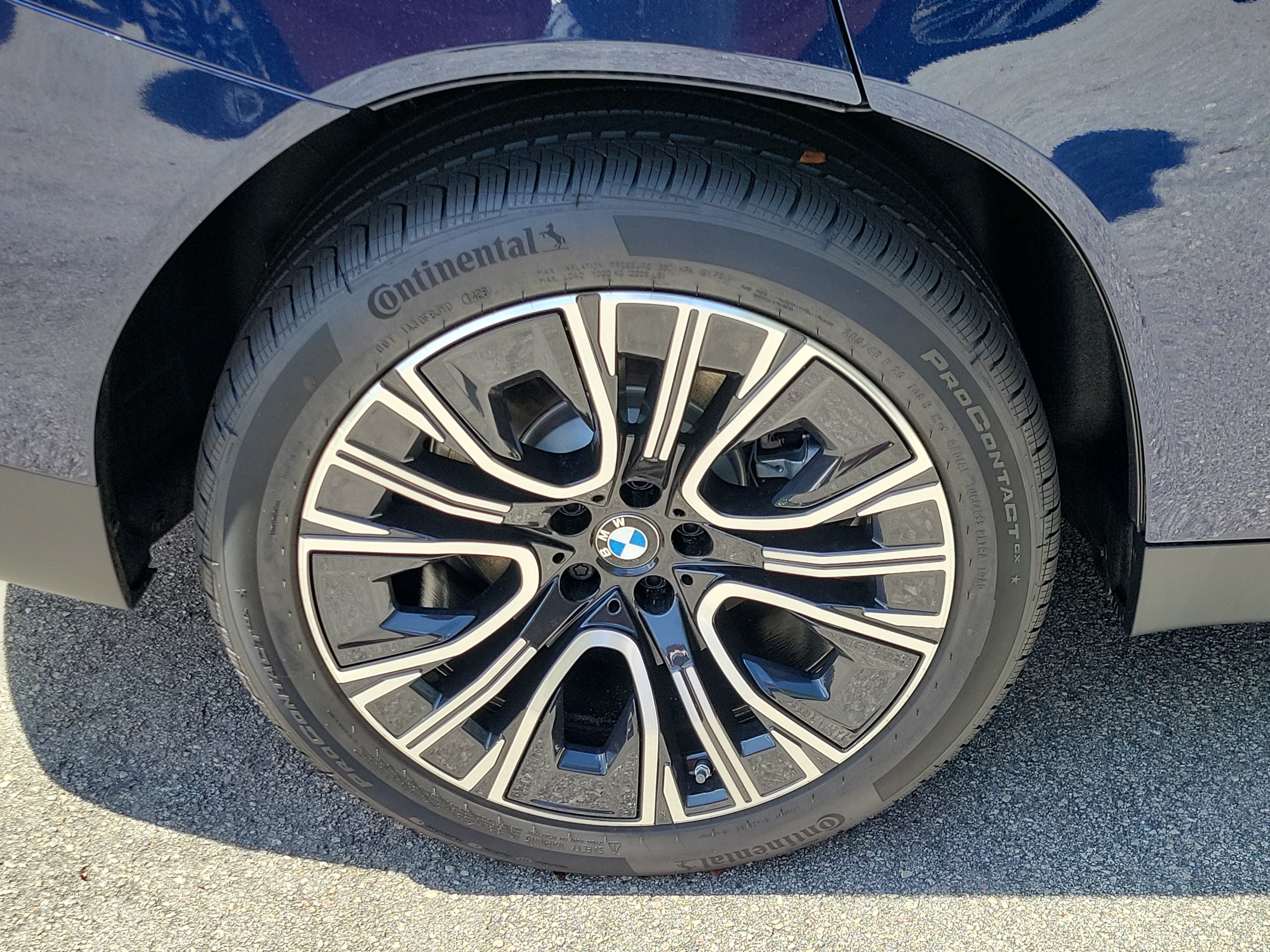 New 2026 Tanzanite Blue II Metallic BMW 30 xDrive image 5