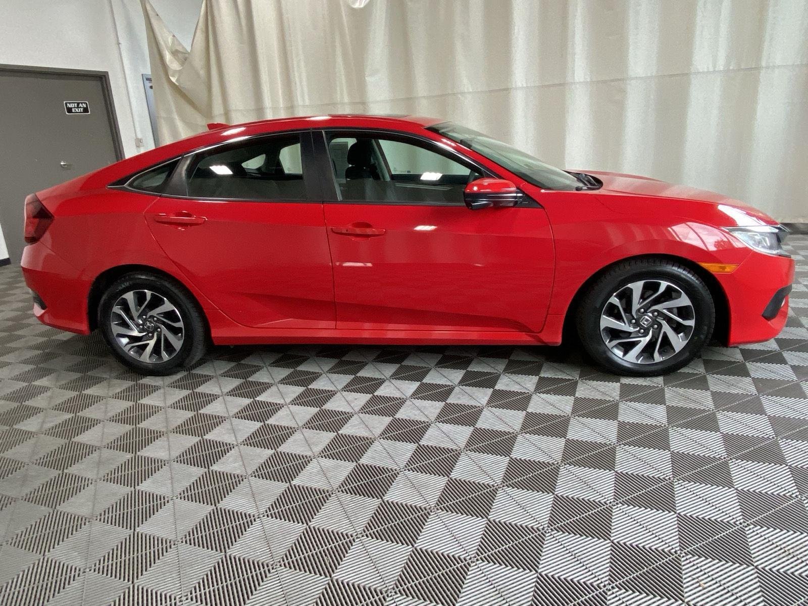 Used 2018 Rallye Red Honda EX image 8