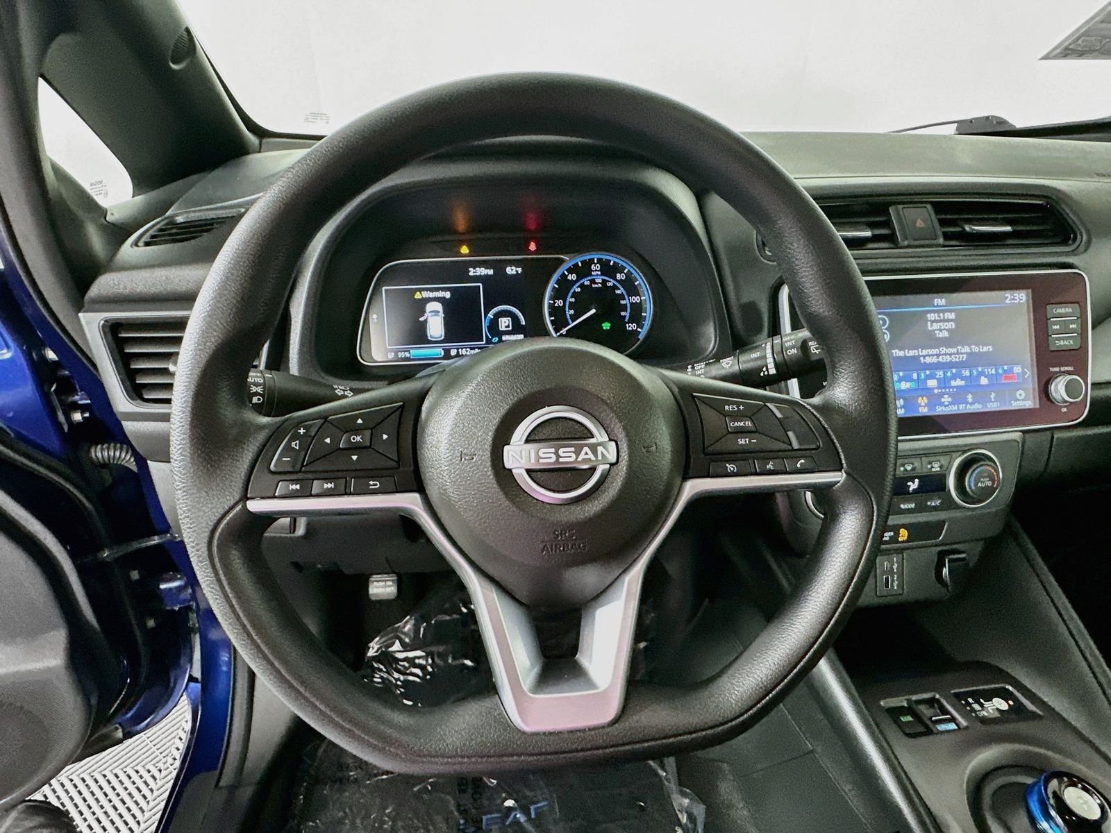 Used 2023 Deep Blue Pearl Nissan S image 12