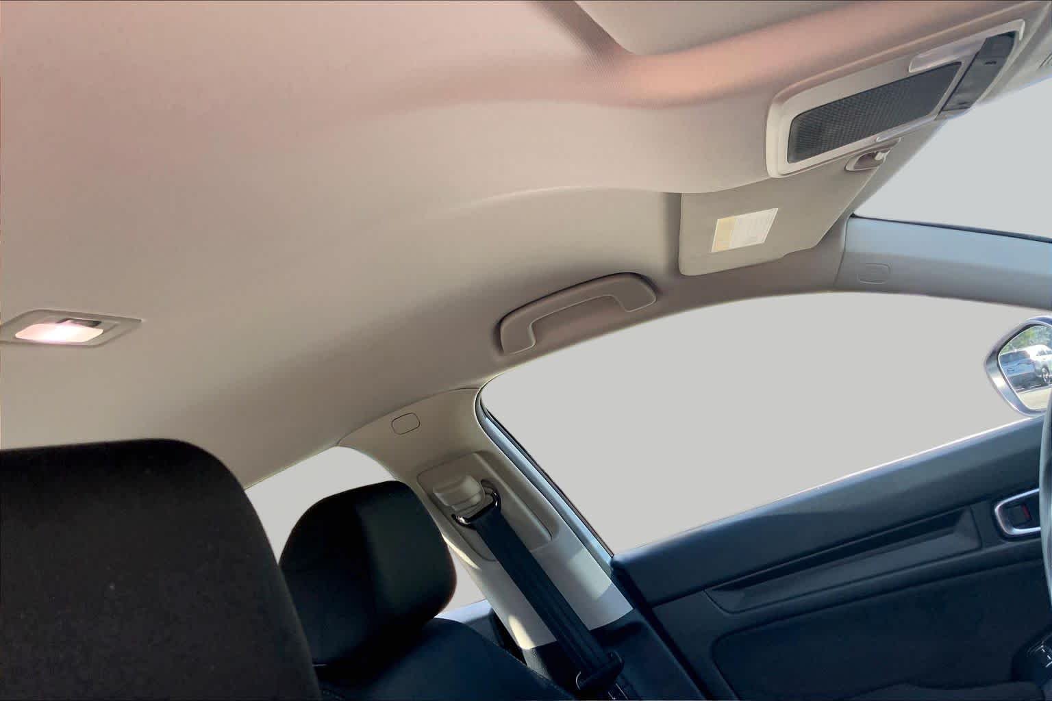 Used 2026 Platinum White Pearl Honda LX image 13