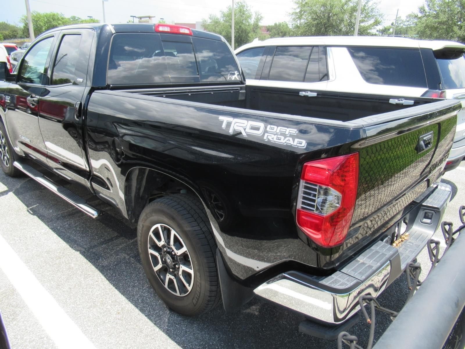 Used 2015 Black Toyota SR5 image 4