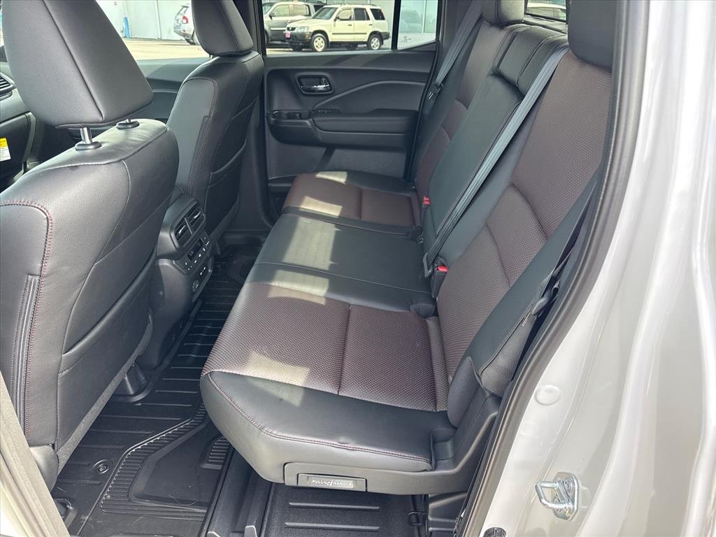 New 2026 Platinum White Pearl Honda Black Edition image 7