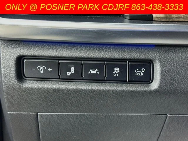 Used 2021 White Kia SX image 10