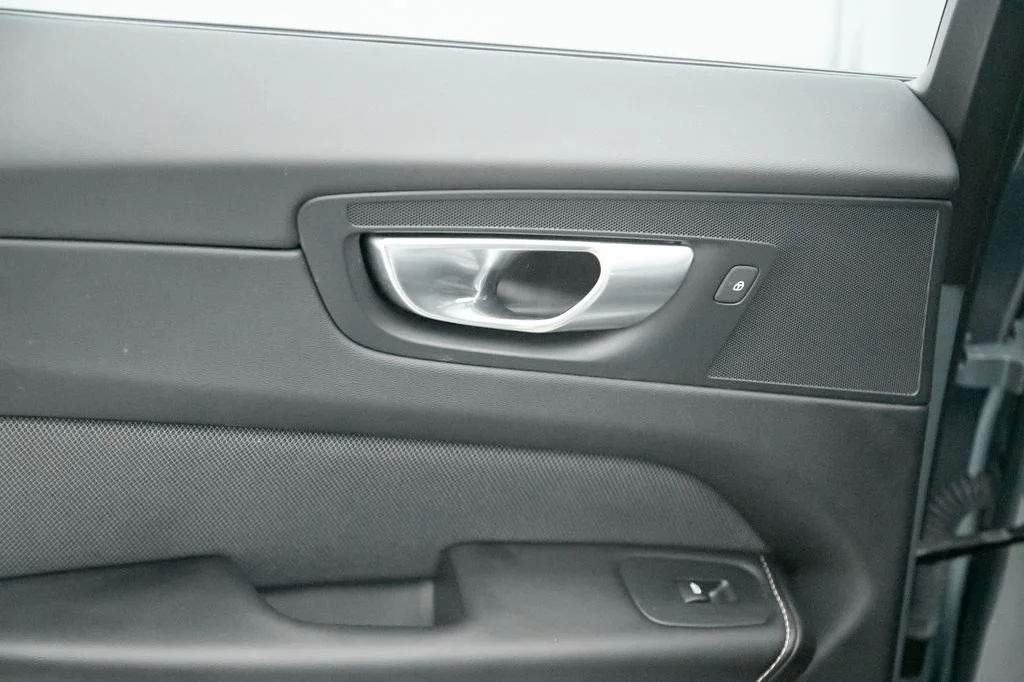Used 2024 Gray Volvo Ultimate image 22