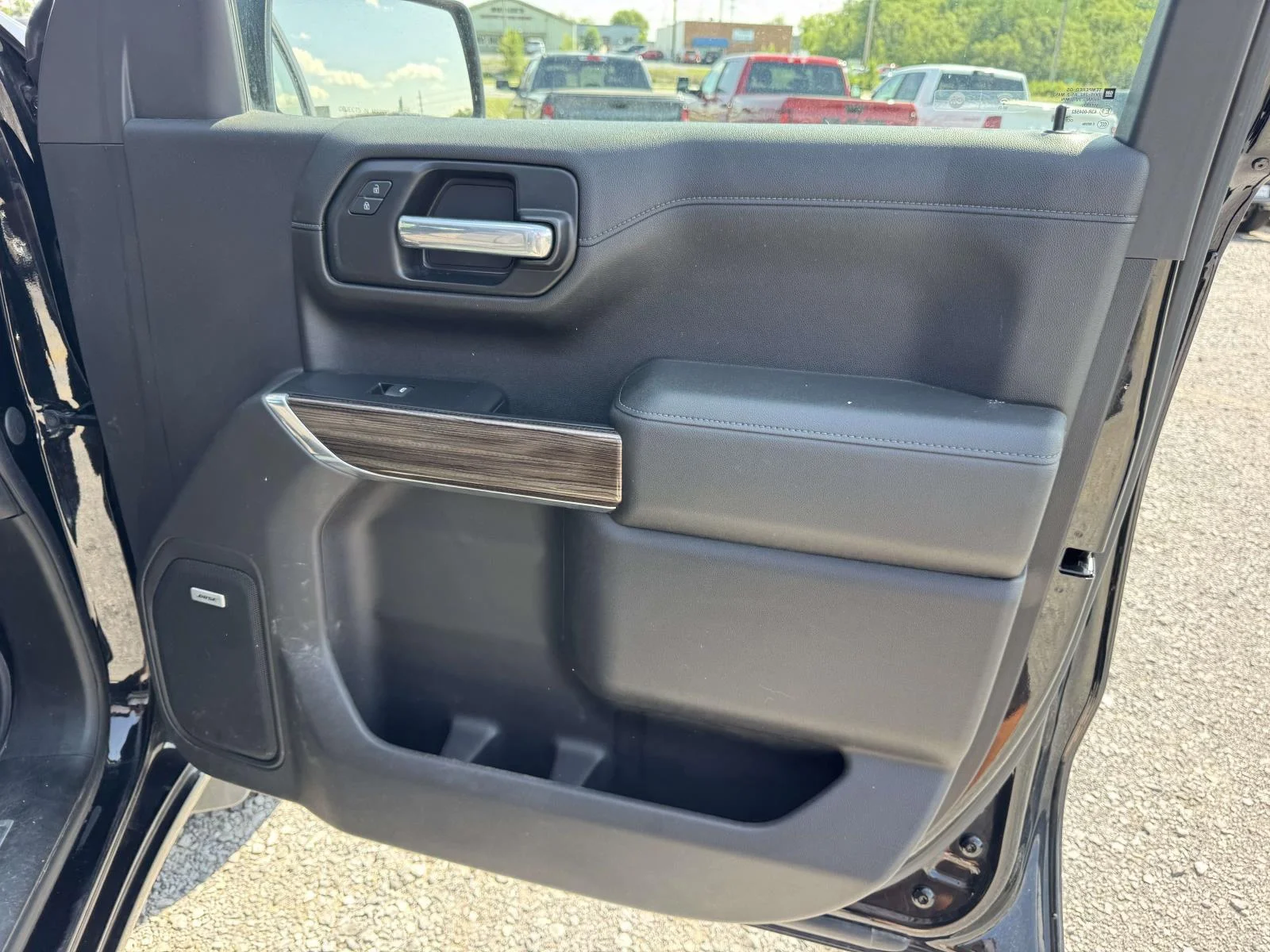 Used 2021 Mosaic Black Metallic Chevrolet RST image 16