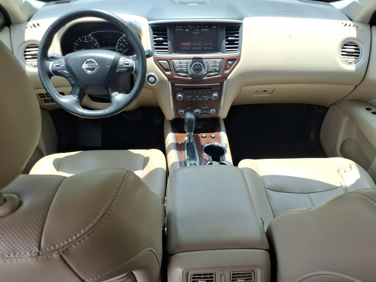 Used 2019 Pearl White Tricoat Nissan Platinum image 23