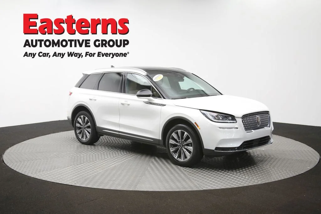 Used 2022 White Lincoln Reserve image 50