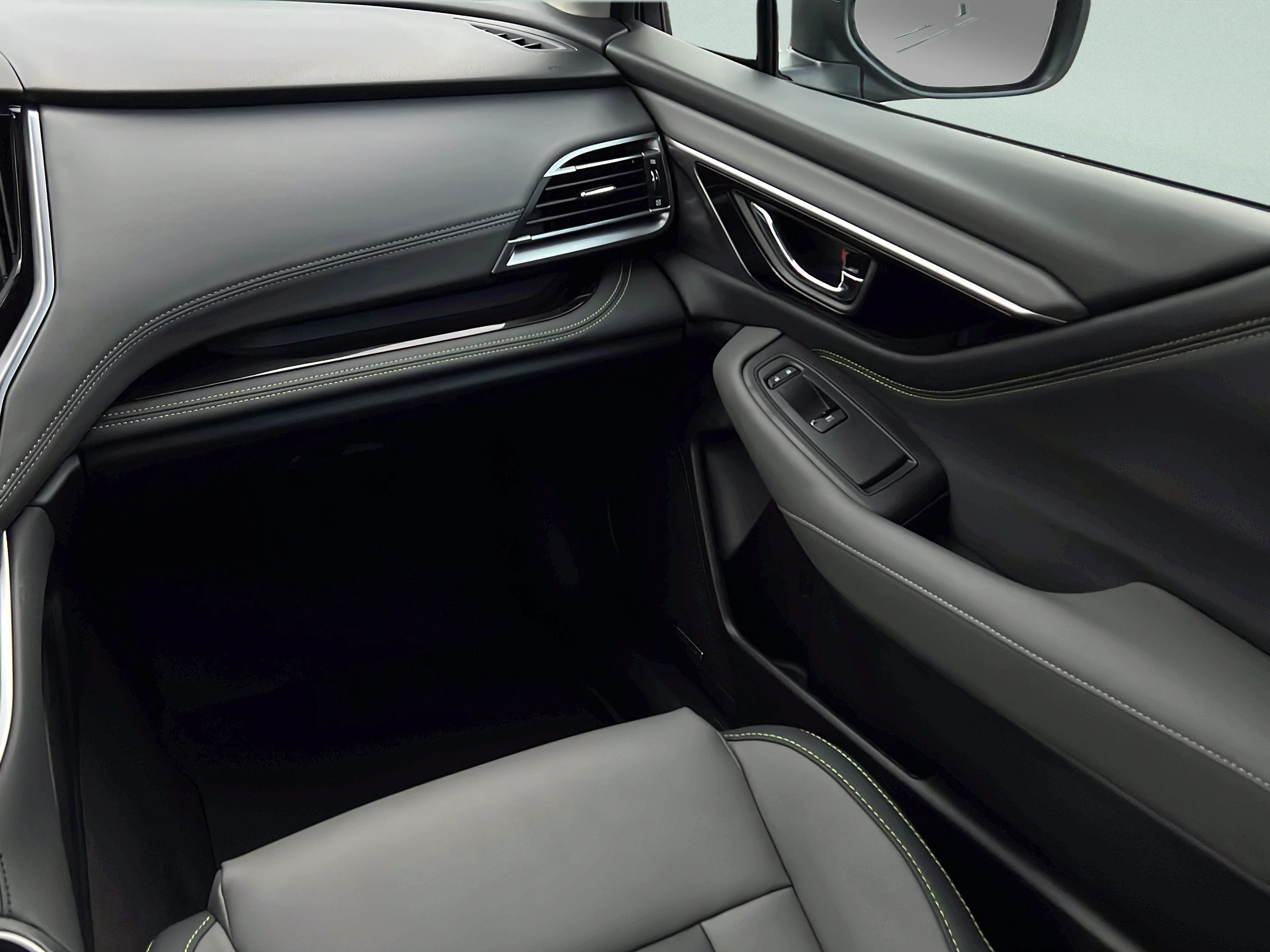 Used 2024 Magnetite Gray Metallic Subaru Onyx Edition XT image 13