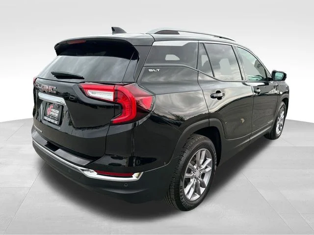 Used 2022 Black GMC SLT image 7