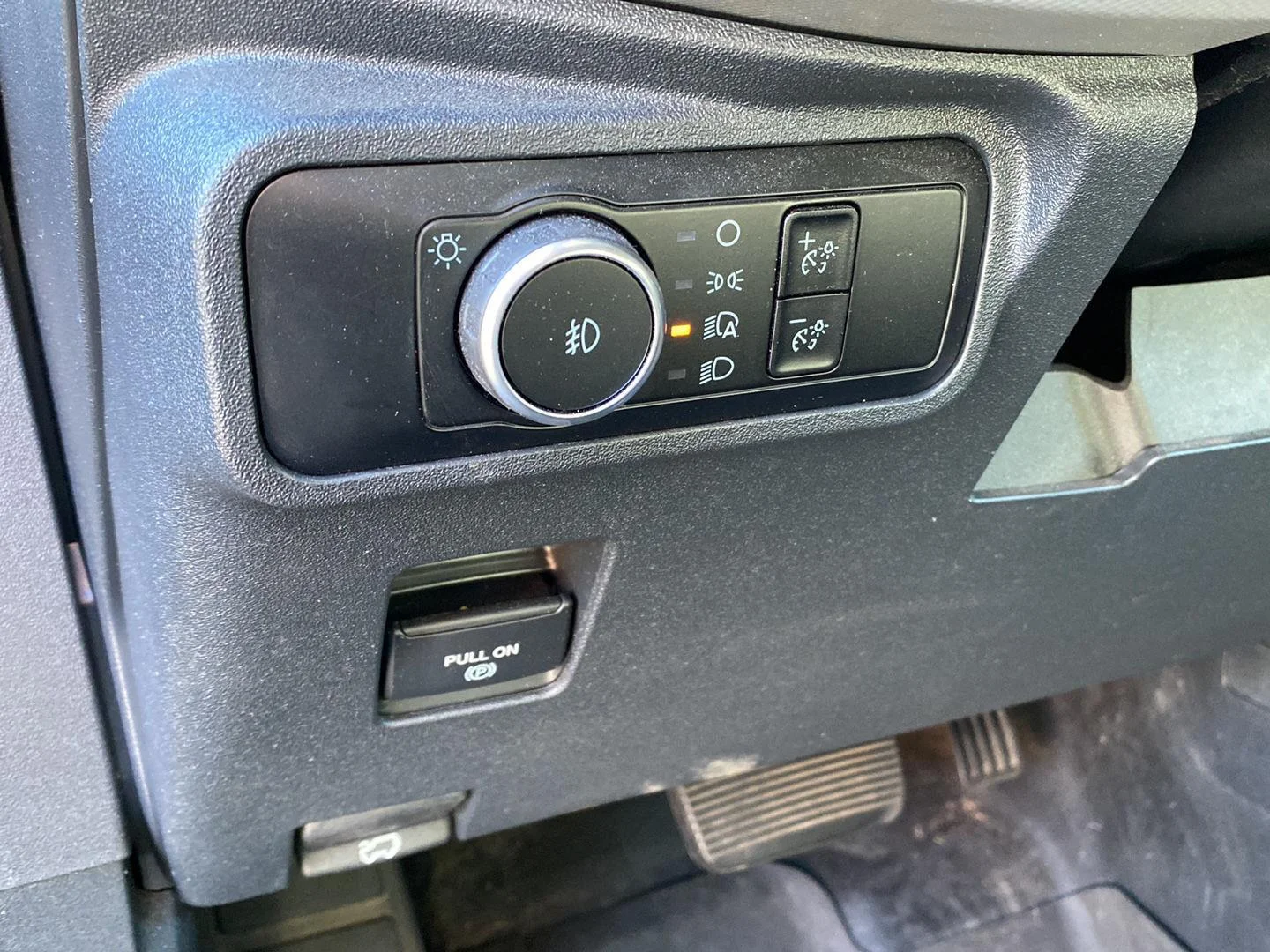Used 2023 Shadow Black Ford Black Diamond image 16