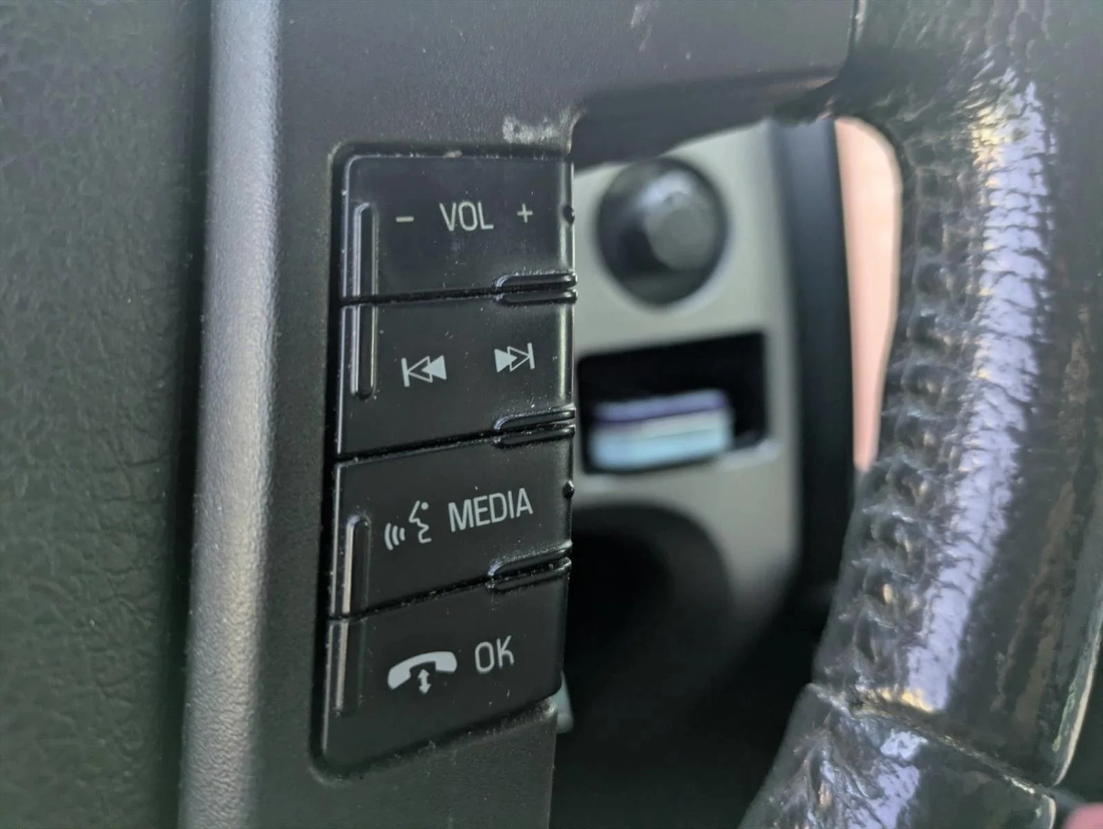 Used 2013 Sterling Gray Metallic Ford XLT image 13