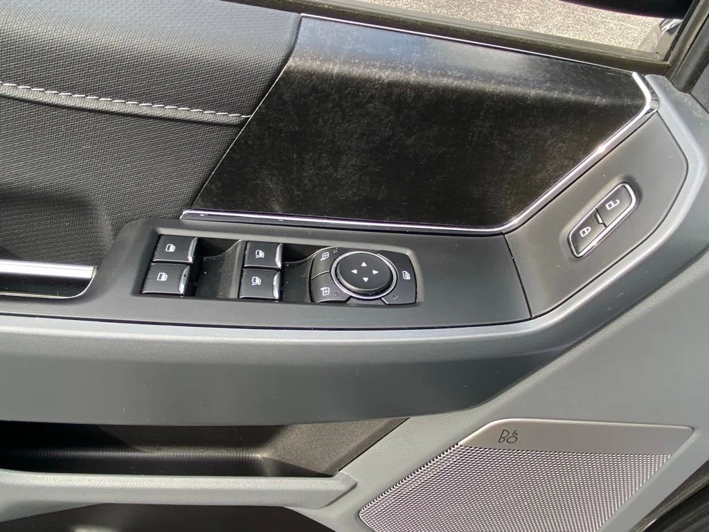Used 2023 Gray Ford XLT image 22