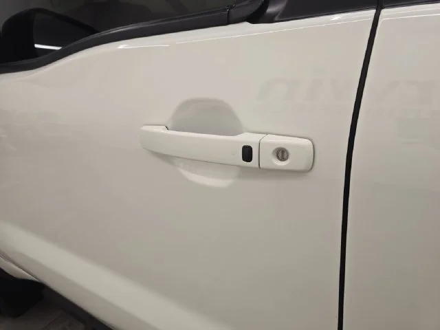 Used 2025 Glacier White Nissan PRO-4X image 21