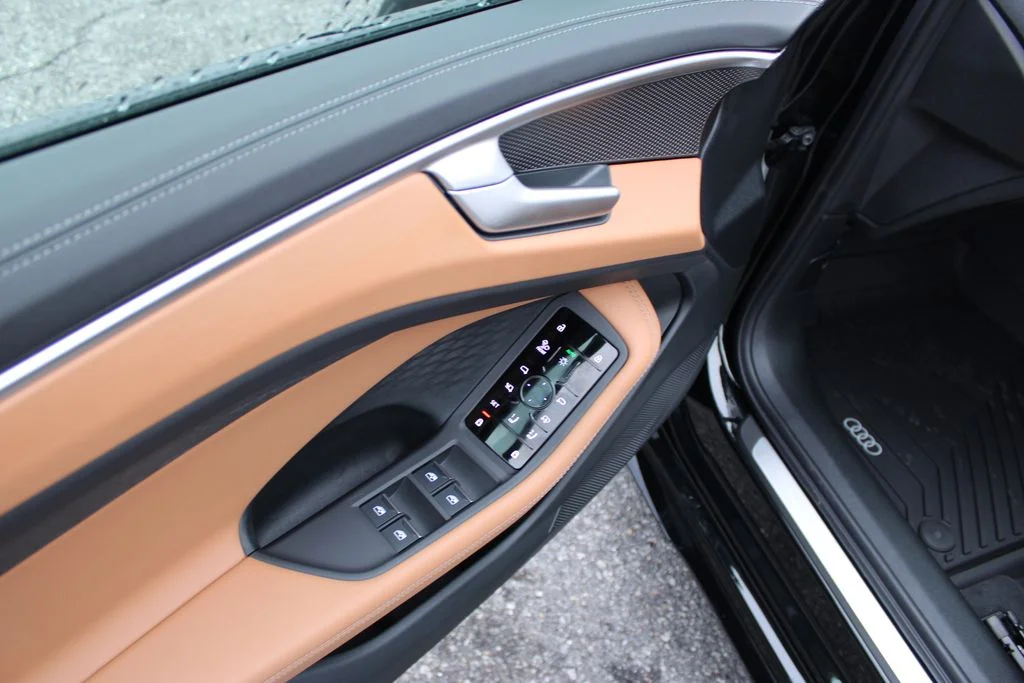 Used 2026 Green Metallic Audi Premium Plus image 21