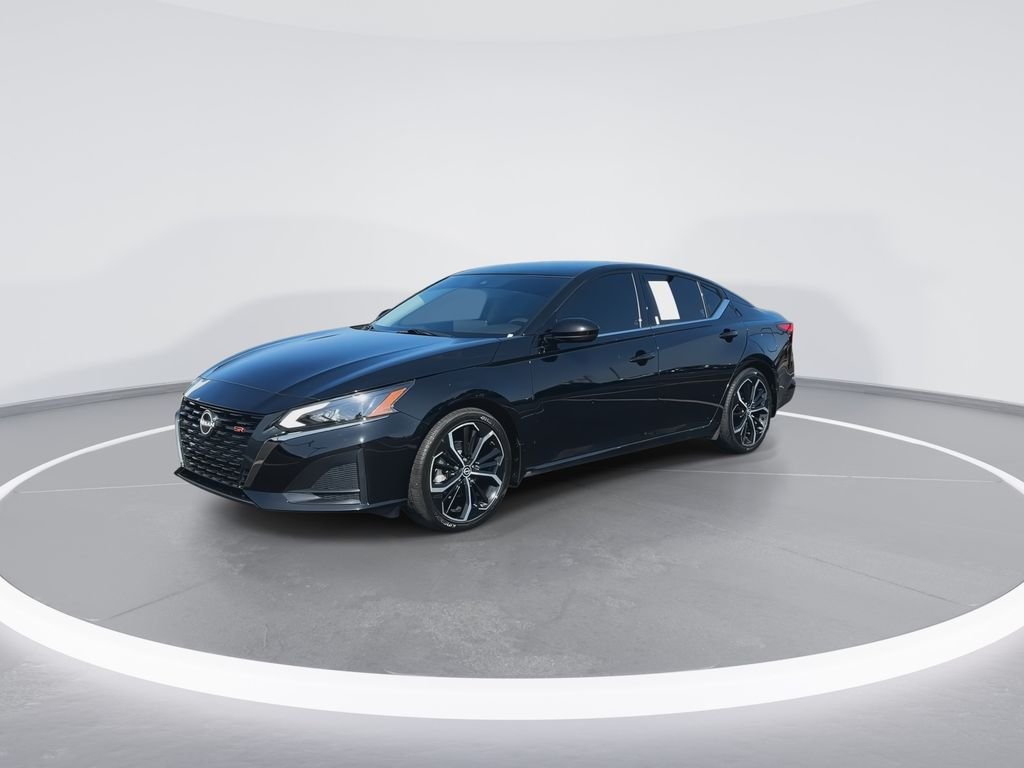 Used 2023 Black Nissan 2.5 SR image 4