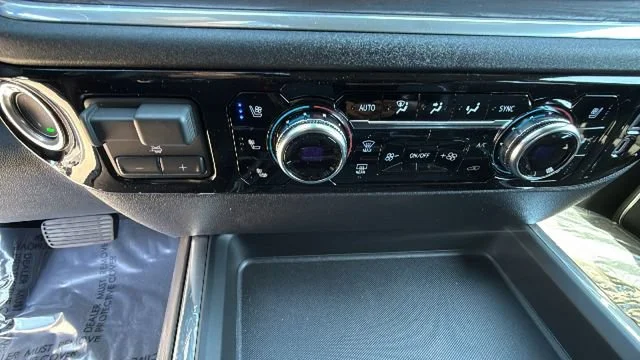 2026 GMC Sierra 2500HD SLT - Photo 14