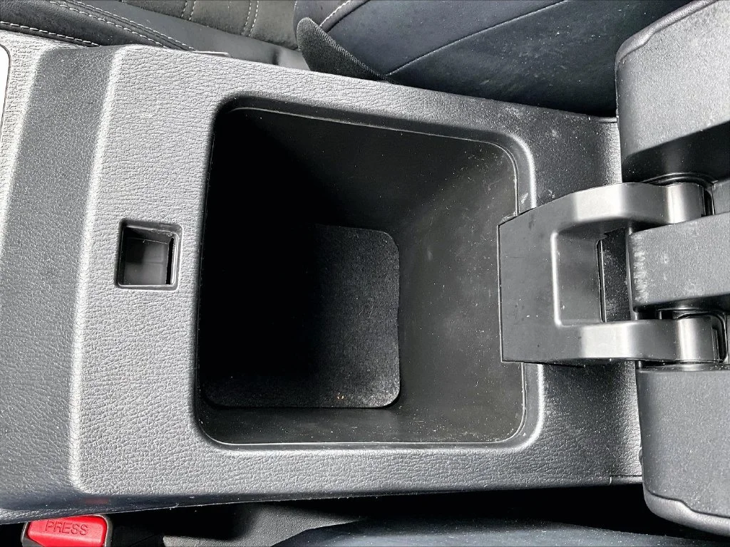 Used 2024 Gray Mitsubishi SE image 31