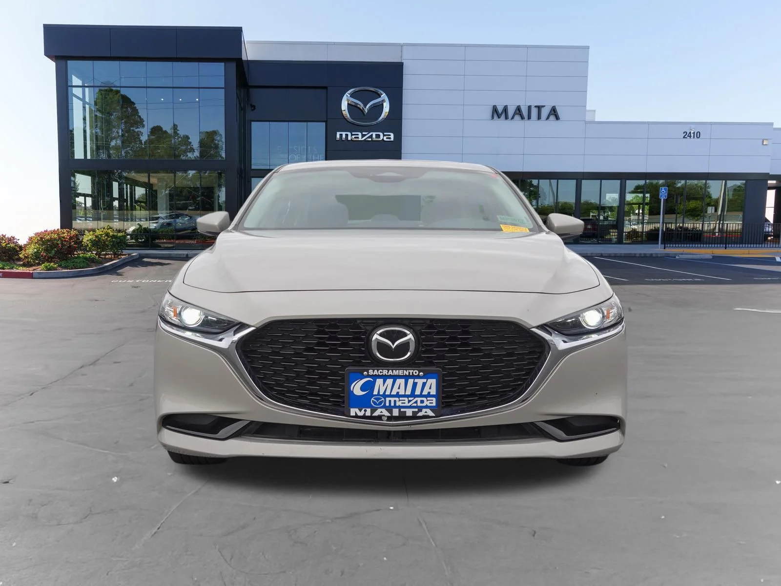 Certified Used 2025 Platinum Quartz Metallic Mazda 2.5 S Preferred Package image 10