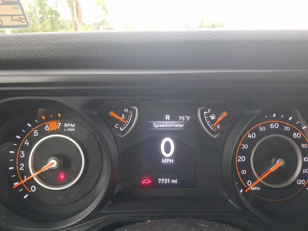 Used 2025 Blue Jeep Sport S image 31