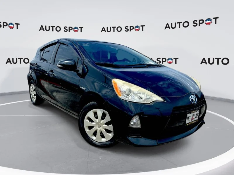 2014 Toyota Prius c One's photo