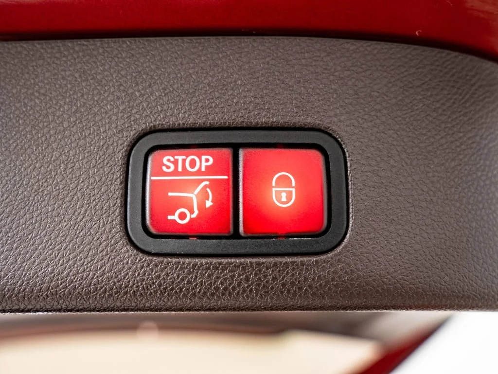 Used 2017 Red Mercedes-Benz GLS 450 image 23