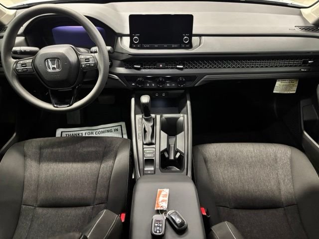 Used 2025  Honda SE image 14