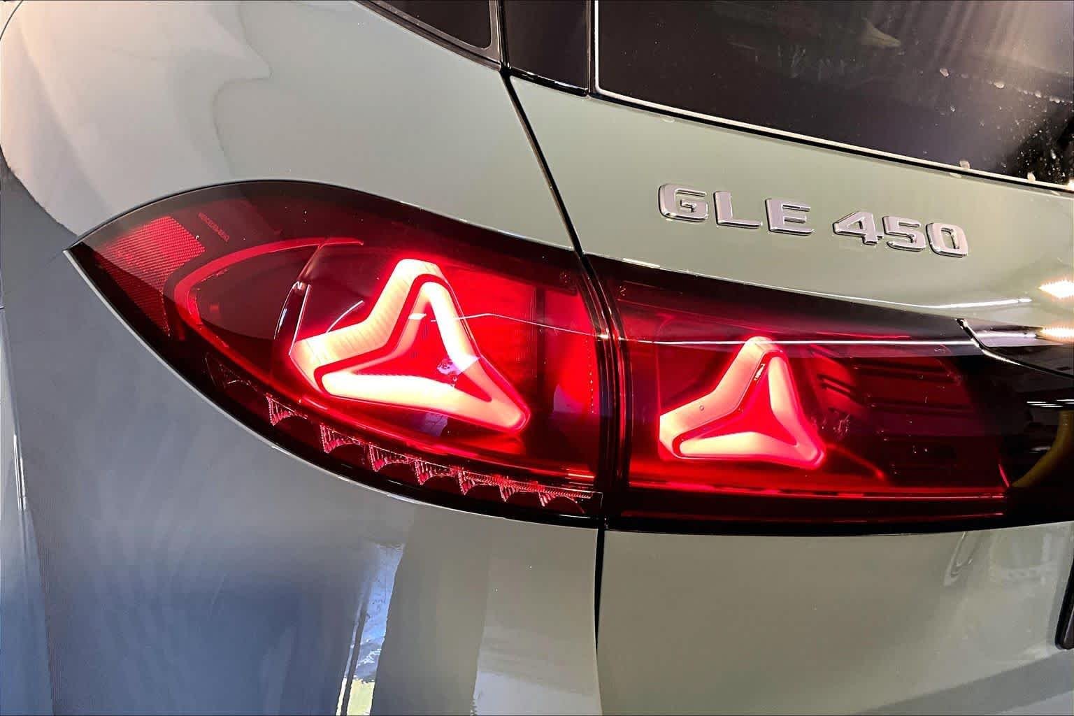 New 2027 Dark Petrol Mercedes-Benz GLE 450 image 5