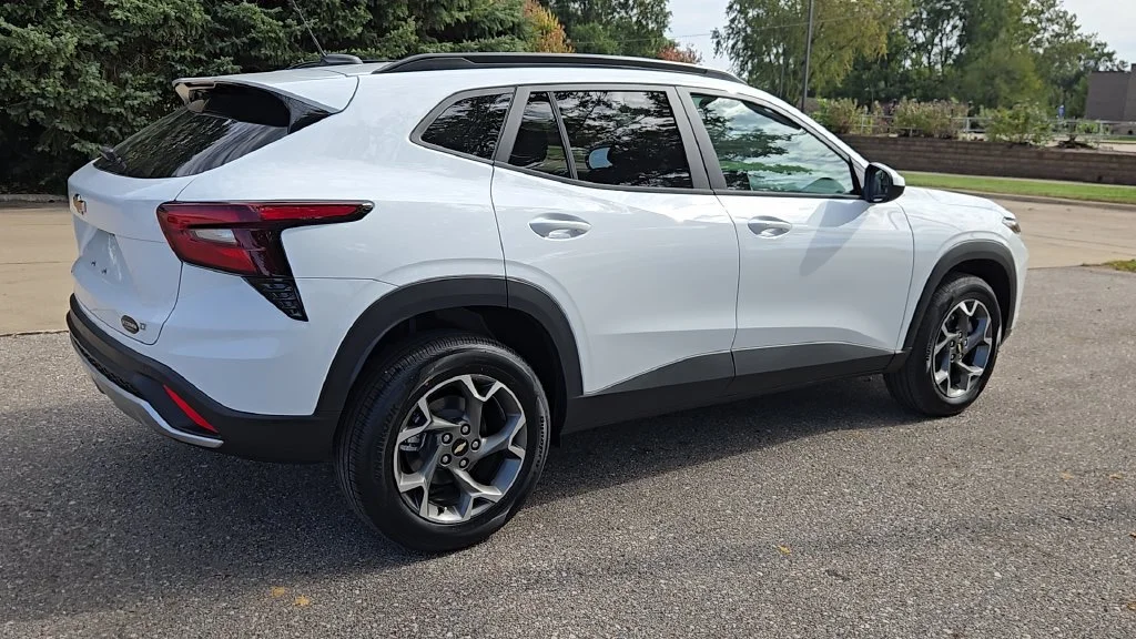 2026 Chevrolet Trax LT - Photo 34